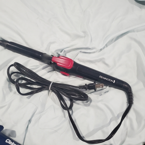 Remington Curling Iron - Picture 2 of 3